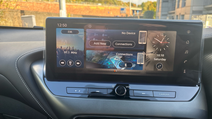 Nissan Juke 1.0 DiG-T N-Connecta 5dr [Revised] Petrol Hatchback - Image 12